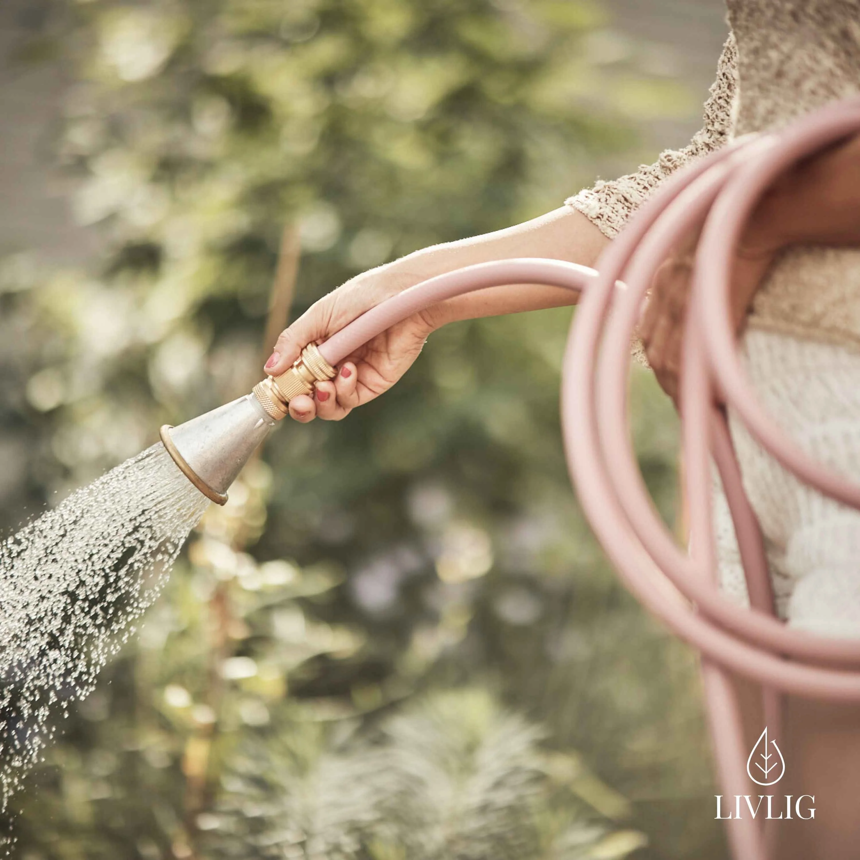 Roze tuinslang – duurzame design tuinslang voor rozen en tuin - Image 3
